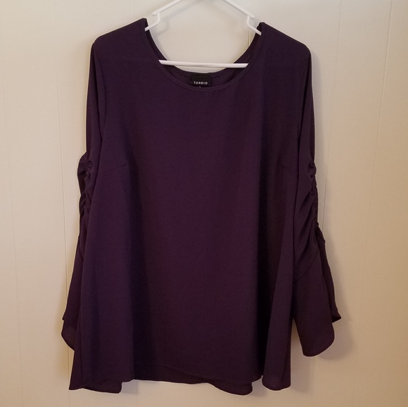 torrid Tops - Torrid sz 2 purple bell sleeve top